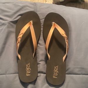 Flojos flip flops